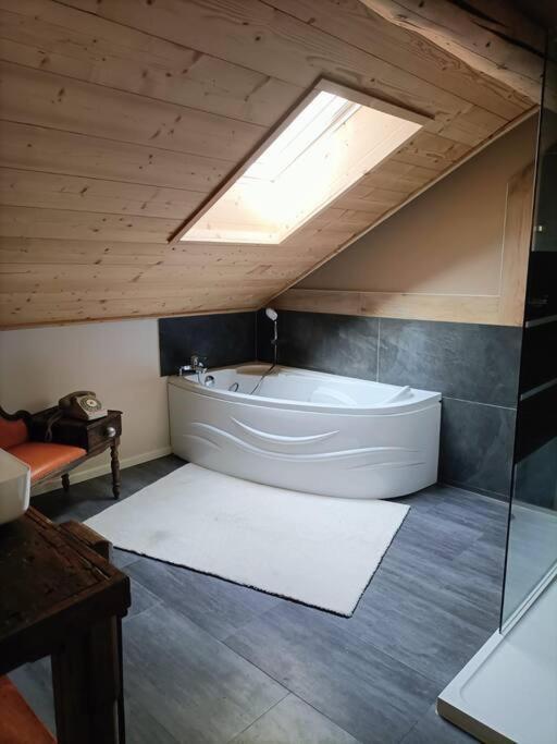 La Basse Aubin Villa Épinal Eksteriør bilde